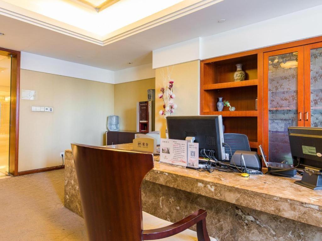 Hotel China Palace 4*