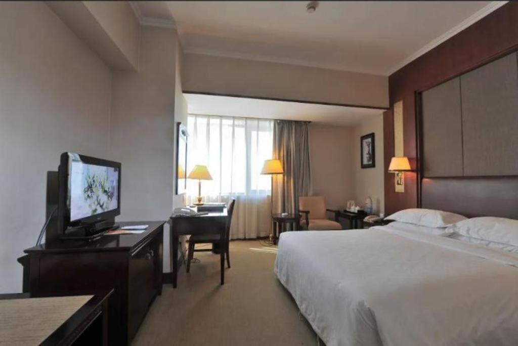China Palace 4*